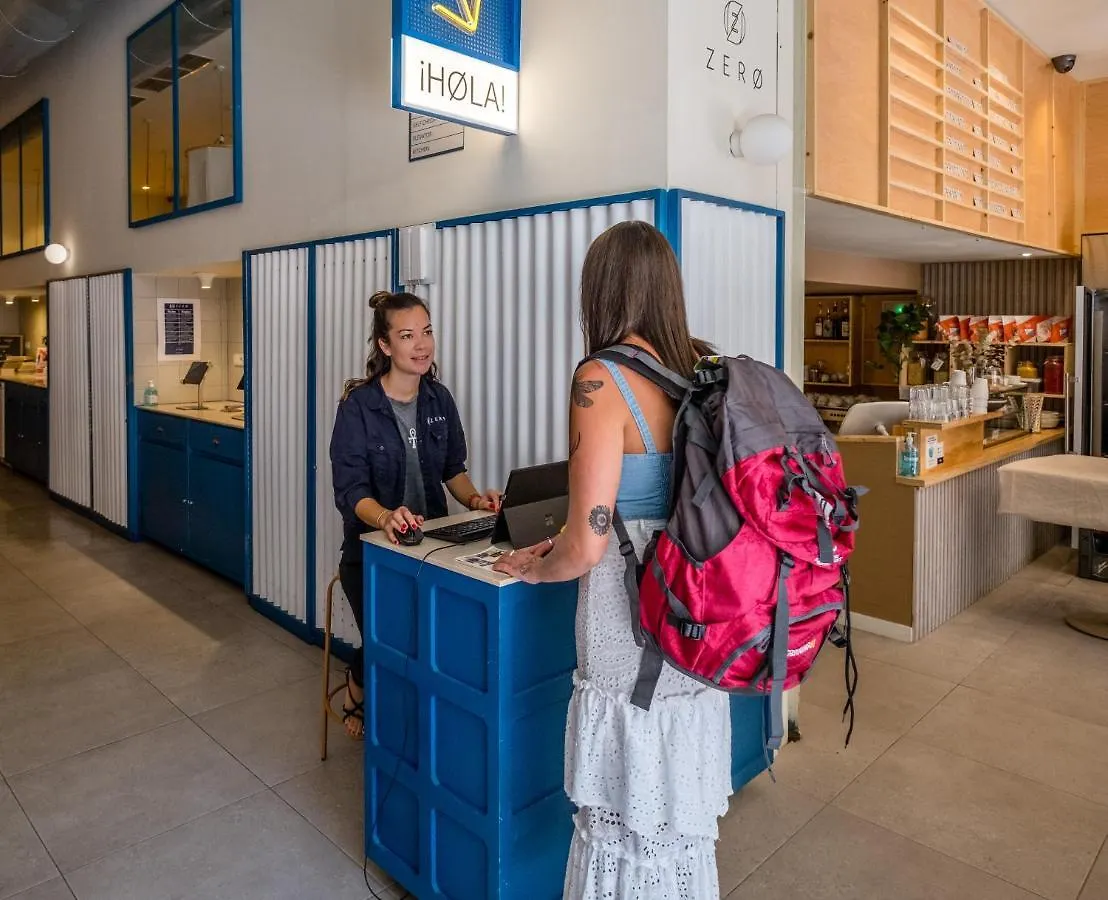 Latroupe Poblenou Beach Barcelona Hostel